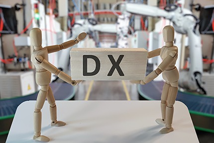 製造現場のDXが重要な理由とは？　メリットとおすすめツールも紹介