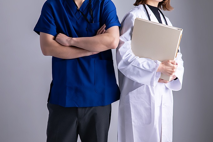 【病院経営者向け】病院の人事労務管理を最適化する5つのFAQ