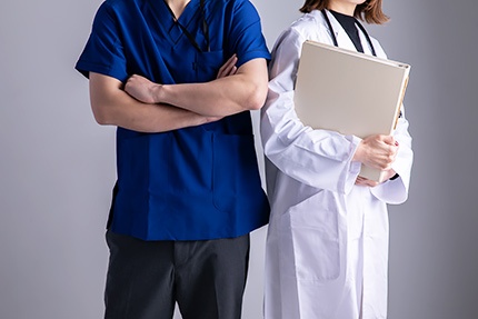 【病院経営者向け】病院の人事労務管理を最適化する5つのFAQ